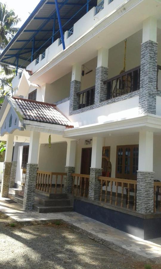 Hôtel Palm Bay Beach Residency à Varkala Extérieur photo